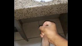 Quarentena   Tes&atilde_o No trabalho = aliviada no banheiro