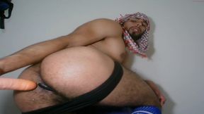 Arab guy With jiggly Assplay