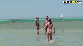 Quaggy Russian hussies take sunbath at the beach