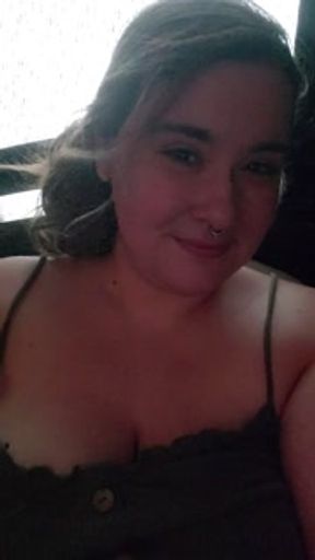 Gorgeous Girl Vapes and Chokes Herself Out.