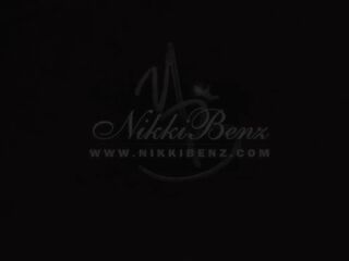 Legendary Blondes Nikki Benz and Jazzy Berlin Getting off!