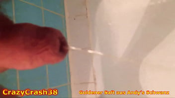 CrazyCrash38&#039_s Pee in the Shower - Piss Mix