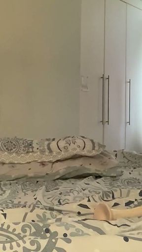 Titan the Huge Anal but-plug Covered in Oil and Pleasing Myself