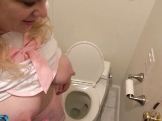 Stepdaughter creampied in the bath