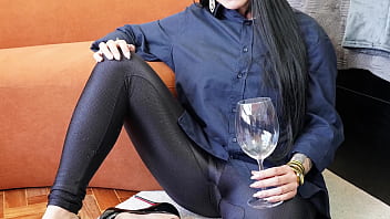 Midlife horniness beckons, a worn-out housewife's quest for cock&#x1F32D;-hardened rejuvenation. Part 2.