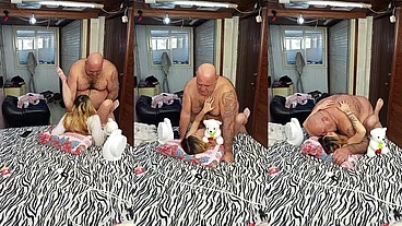 NOVINHA FEZ VISITA PARA SEU CHEFE