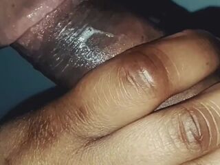 Late night oral job ????