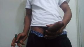 World Biggest Dick 12inch's Flexing &amp; hang low