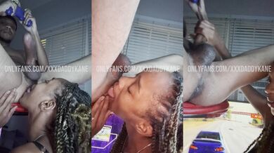 Ebony goddess rimmed his thick BBC while he gamed