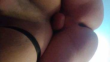 Saymon metendo gostoso até leitar o rabo da morena