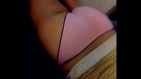mi esposa se ve riquisisma con ese calzon rosa