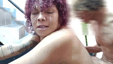 casada puta oferece sexo a pedreiro em troca de desconto no serviço