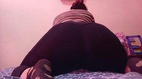 Rich juicy vagina masturbating with toy