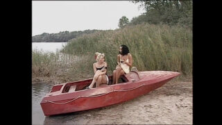 Jätkä nai MILF Sibylle Rauchia kolmen kimppaan