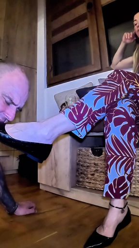 The Mistress and Her Human Table