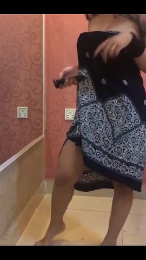 Sex Toy, Sexy Girl