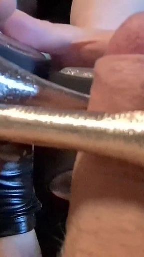 Stepmom Gives Perfect Shoe Job