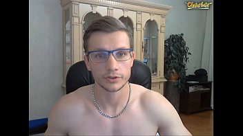 brunette on webcam body gay and blond showing