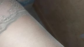 Housewife Pee