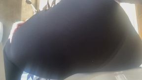 Bubbly legging farts