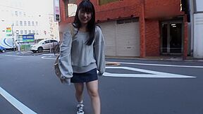 素人の美人終えさんをバックでハメまくり！パイパンボディにハードファック