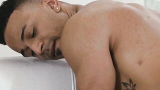 Raw & Uncut - Hunks Zairo Travelle And Liam Cyrus Raw Fucking Action