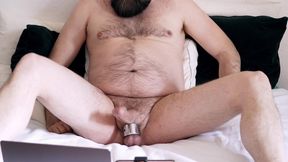 Daddy Bear Jerking off and Cums