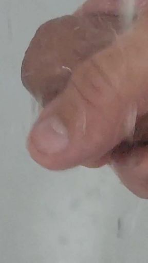 Strong Water in the Foreskin Excites the Glans Precum.