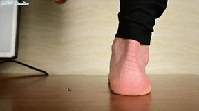 Asian GILF quick MATURE GIANTESS CRUSH! Pt 2 - MP4