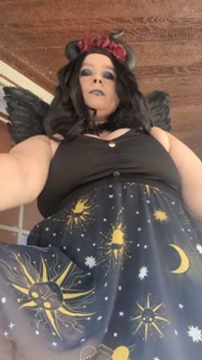 Fun Chubby Slut Loki Chats Daily!