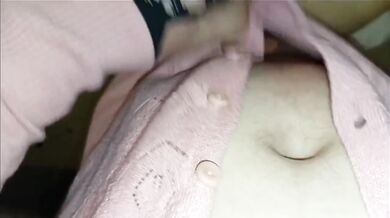 Morocha follada crossdress chaparrita nalgona deja el coño babeando con pussy juice cumshot creampie