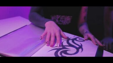 Brunette Tattoo Girl Gets Inked And Fucked By Artist Ferraglia Patrick Kiss