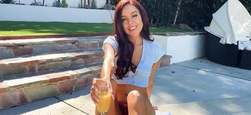 A day with Vanna Bardot