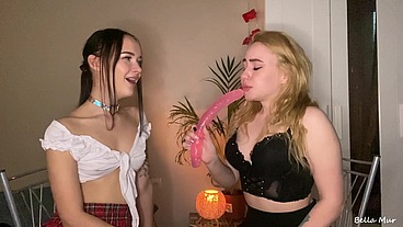 Deepthroat lessons with Sasha Sparrow
