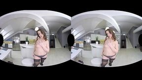 Caroline Ardolino Is A Hot Brown-haired MILF