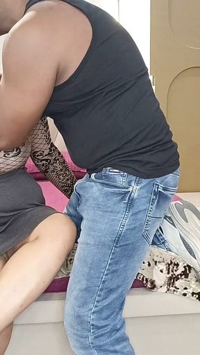 The Maid Did Not Come for 10 Days and the Guests Were About to Come to the House and the Condition of the Room Was Bad.