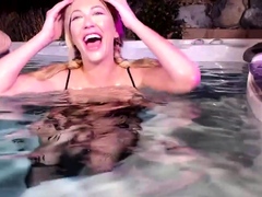 Camsoda   Bootylicious hot tub blonde