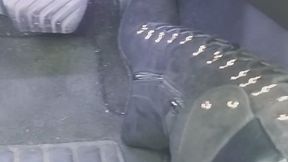Hard revving in black wedge boots