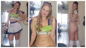 Mommy Slutty Cosplays As Your Favorite Toy For Halloween