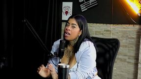 Foi contratada para uma festa de militares com 15 paus, n&atilde_o gosta de sexo anal, seu pau preferido &eacute_ grande e grosso, e um famoso do funk... - Marcelly Melo (SHEER/RED)