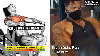 fudendo o peitoral