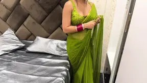 I was getting ready to go to the wedding, when suddenly Jeth ji came. My husband was not at home at the time. Then Jeth ji did everything with me, and I