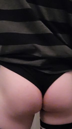 My First Upload! How Do I Look?