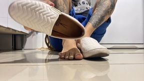 you're going to smell my foot