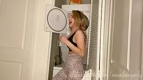 Jerk Off While Im Stuck In The Dryer