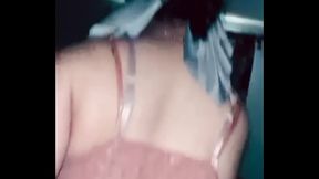 Mi esposa se va de viaje y aprovecho para tirarme a la ni&ntilde_era