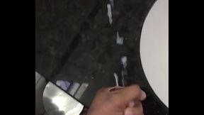 Batendo um bolo no meio da tarde