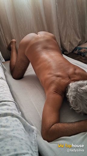 Ladysilva My Hot Ass in Bed