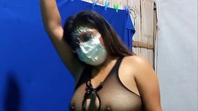 hijastra hace una audicion de porno casero poniendose lenceria arabe y mostrando sus hermosas tetas y su vagina sexy para follar