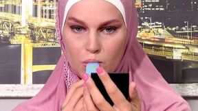 Pink hijab lady is doing some hot selfie